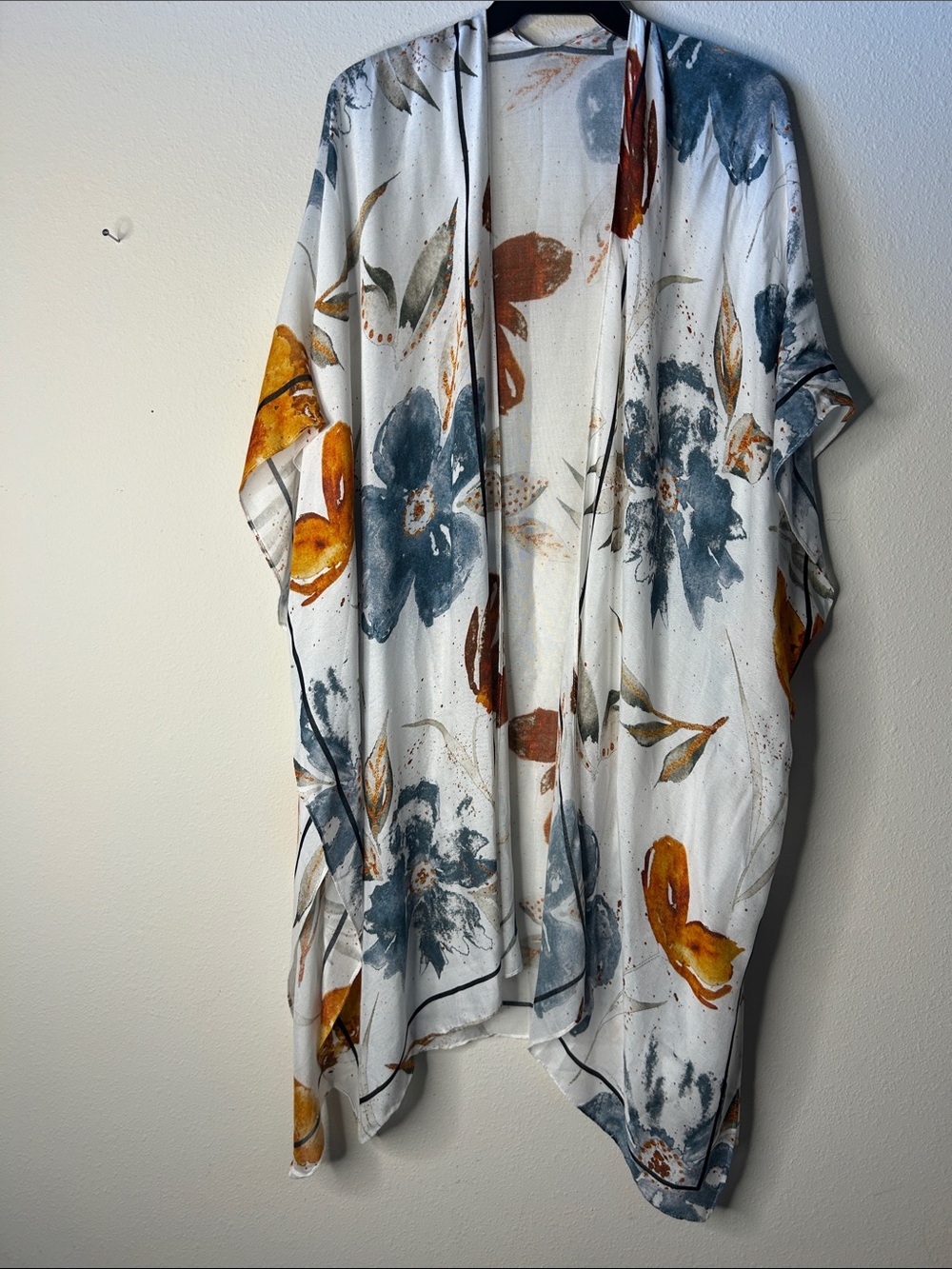 Floral Lightweight Kimono Wrap in White, Blue & Mustard